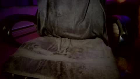 subbiguy00 online show from November 9, 7:18 pm