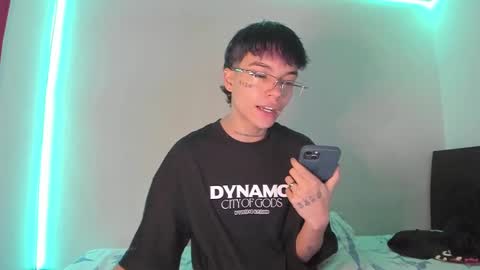 Snapshot of submissive_boyy_ chatting on January 25, 2:03 pm nico online show from January 25, 2:03 pm