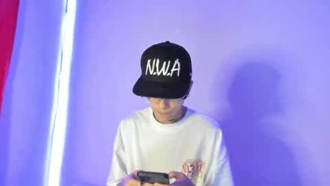 Snapshot of submissive_boyy_ chatting on December 8, 5:01 pm nico online show from December 8, 5:01 pm