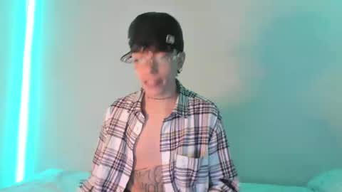 Snapshot of submissive_boyy_ chatting on December 10, 4:17 pm nico online show from December 10, 4:17 pm
