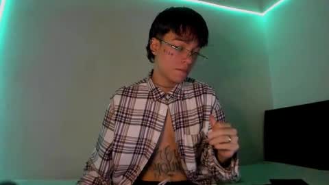 Snapshot of submissive_boyy_ chatting on February 12, 3:38 pm nico online show from February 12, 3:38 pm
