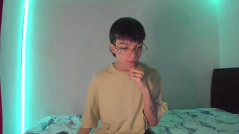 Snapshot of submissive_boyy_ chatting on January 14, 4:50 pm nico online show from January 14, 4:50 pm