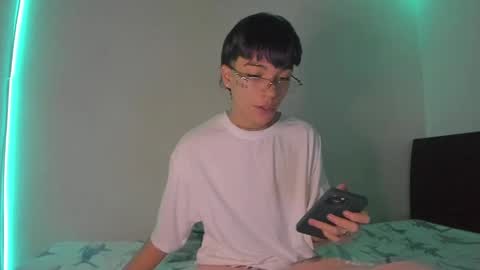Snapshot of submissive_boyy_ chatting on January 26, 2:19 pm nico online show from January 26, 2:19 pm