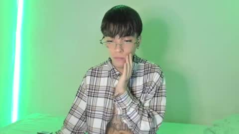 Snapshot of submissive_boyy_ chatting on December 9, 3:56 pm nico online show from December 9, 3:56 pm