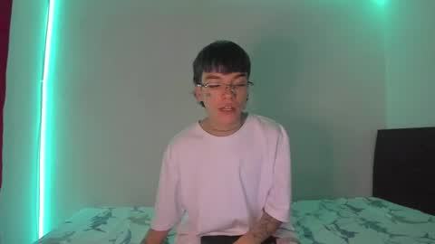 Snapshot of submissive_boyy_ chatting on January 10, 2:55 pm nico online show from January 10, 2:55 pm