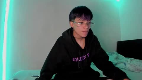 Snapshot of submissive_boyy_ chatting on February 7, 3:52 pm nico online show from February 7, 3:52 pm