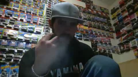 Snapshot of sugarbush696 chatting on February 23, 6:44 am Sugarbush696 online show from February 23, 6:44 am