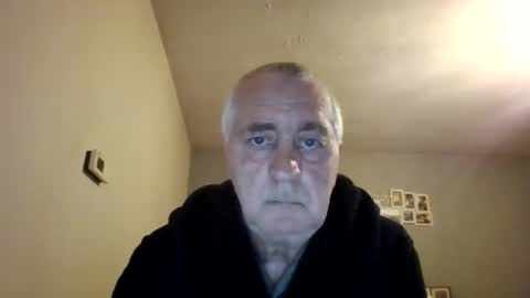 me online show from February 25, 5:14 pm
