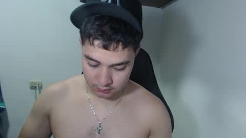 sully50126 online show from November 1, 5:33 am