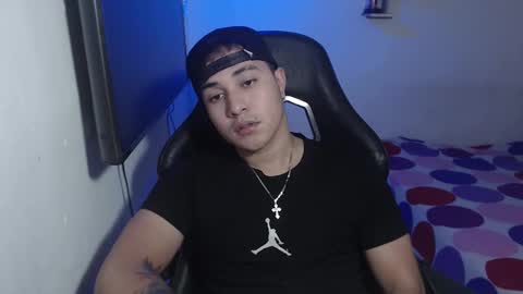 sully50126 online show from October 16, 4:09 am