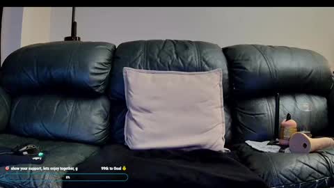Snapshot of superduty5speed chatting on September 13, 4:13 am Thomas online show from September 13, 4:13 am