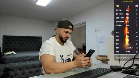 supermanboyxxl online show from March 26, 7:23 am