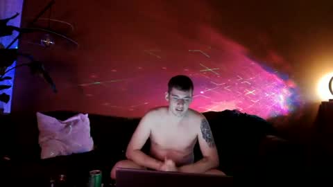 sventwik23 online show from June 20, 10:15 pm