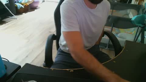 Swals online show from December 9, 3:45 pm