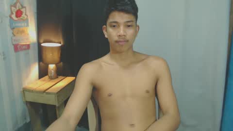 Snapshot of sweet_guyxx chatting on January 30, 9:36 am sweet_guyxx online show from January 30, 9:36 am