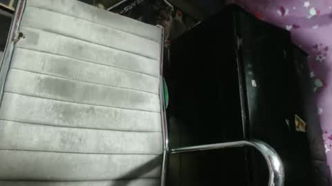 Snapshot of sweetlatinakim chatting on February 19, 10:01 am Camilo online show from February 19, 10:01 am