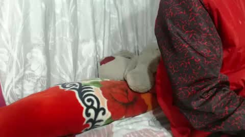Snapshot of sweetlatinakim chatting on February 26, 9:42 am Camilo online show from February 26, 9:42 am
