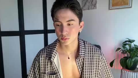 Andy  online show from April 20, 9:39 pm