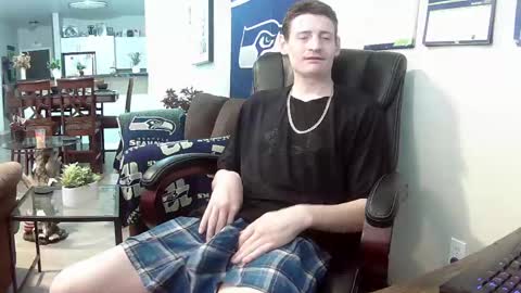 Kile online show from March 11, 4:18 pm