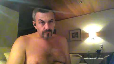 swinger_men_austria online show from October 20, 10:24 pm