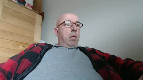 Snapshot of swissscooby55 chatting on March 10, 12:06 pm swissscooby55 online show from March 10, 12:06 pm