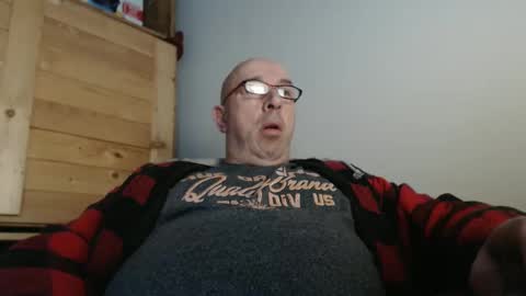 Snapshot of swissscooby55 chatting on December 22, 9:00 am swissscooby55 online show from December 22, 9:00 am