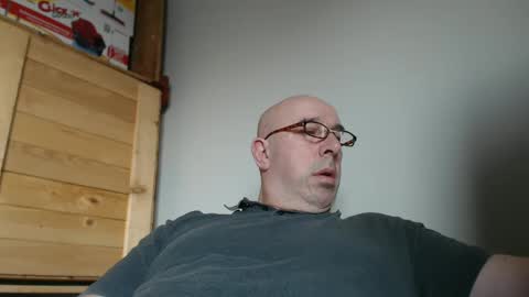 Snapshot of swissscooby55 chatting on February 8, 8:31 am swissscooby55 online show from February 8, 8:31 am