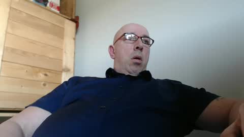 Snapshot of swissscooby55 chatting on February 22, 12:08 pm swissscooby55 online show from February 22, 12:08 pm