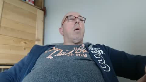 Snapshot of swissscooby55 chatting on December 15, 11:34 am swissscooby55 online show from December 15, 11:34 am