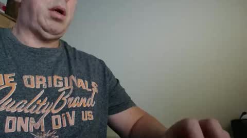 Snapshot of swissscooby55 chatting on February 2, 7:52 am swissscooby55 online show from February 2, 7:52 am