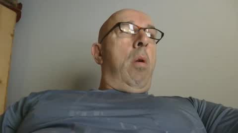 Snapshot of swissscooby55 chatting on September 25, 5:28 am swissscooby55 online show from September 25, 5:28 am