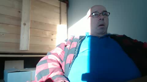 Snapshot of swissscooby55 chatting on March 5, 7:05 am swissscooby55 online show from March 5, 7:05 am