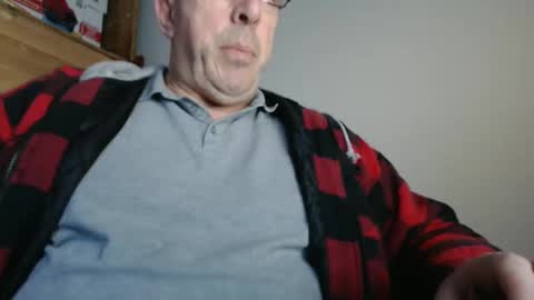 Snapshot of swissscooby55 chatting on February 1, 7:36 am swissscooby55 online show from February 1, 7:36 am
