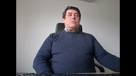 Snapshot of sympa_trique chatting on October 1, 3:27 pm sympa_trique online show from October 1, 3:27 pm