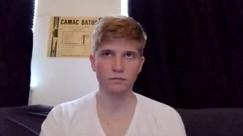 collegetwinkboi online show from February 20, 7:26 pm