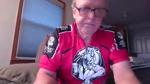 tacrunner66_ online show from December 19, 4:24 pm