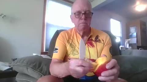 tacrunner66_ online show from June 1, 11:38 pm