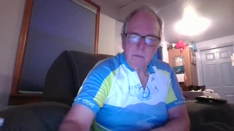 tacrunner66_ online show from December 25, 12:48 am