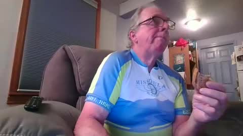 tacrunner66_ online show from December 10, 4:24 am