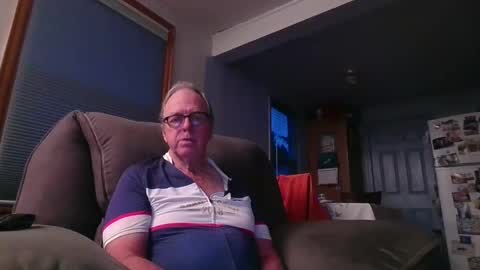 tacrunner66_ online show from December 9, 12:34 am
