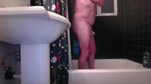 tacrunner66_ online show from December 12, 1:32 am