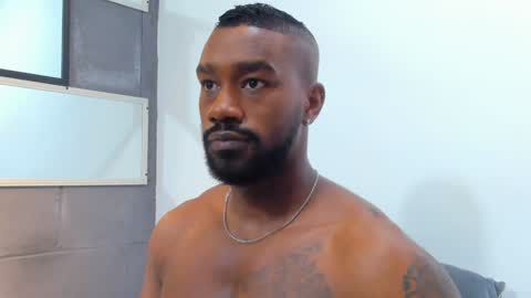 Snapshot of tafari_1 chatting on December 28, 1:29 am Tafari Zulu online show from December 28, 1:29 am