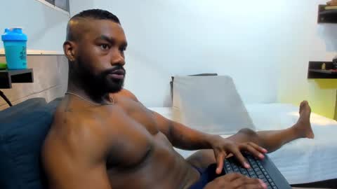 Snapshot of tafari_1 chatting on February 4, 1:45 am Tafari Zulu online show from February 4, 1:45 am