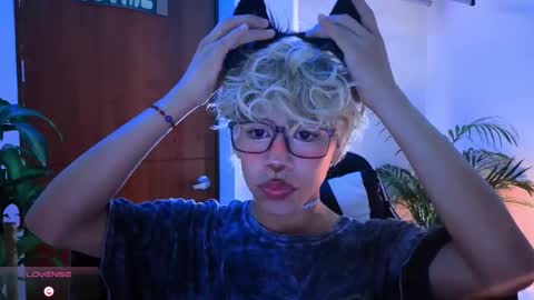 taichi online show from October 17, 1:59 pm