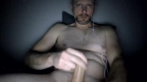tallskinnylong online show from December 3, 6:57 am