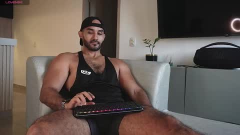 Tarek online show from October 17, 8:24 pm