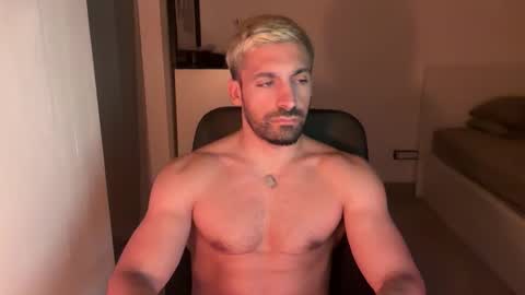 tarquit8 online show from September 24, 9:24 pm