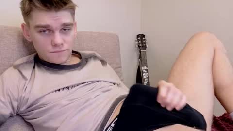 tasteithorny online show from April 16, 5:40 am