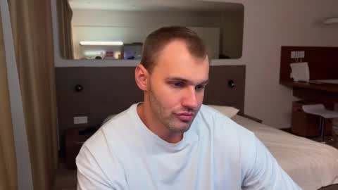 My shows 2100500 UTC3 online show from November 5, 6:43 pm