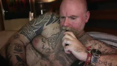 Tattooeddilf 01 online show from February 4, 12:49 am